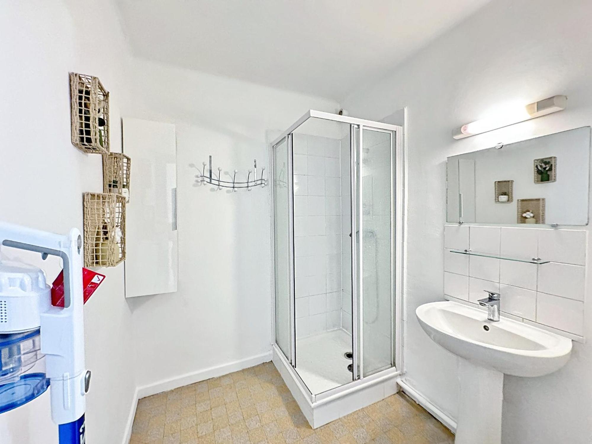 Suite Dounia Lyon Luaran gambar