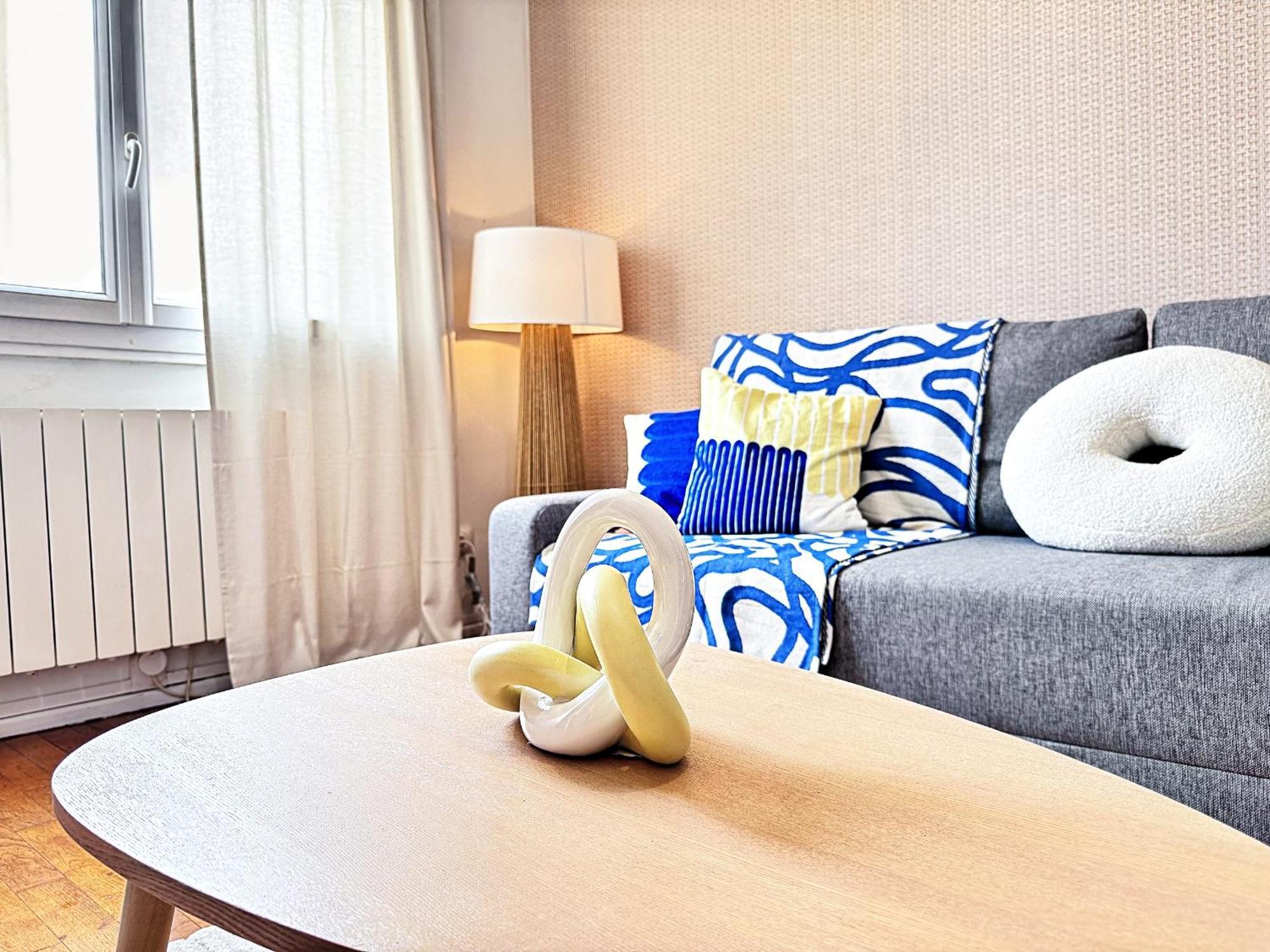 Suite Dounia Lyon Luaran gambar