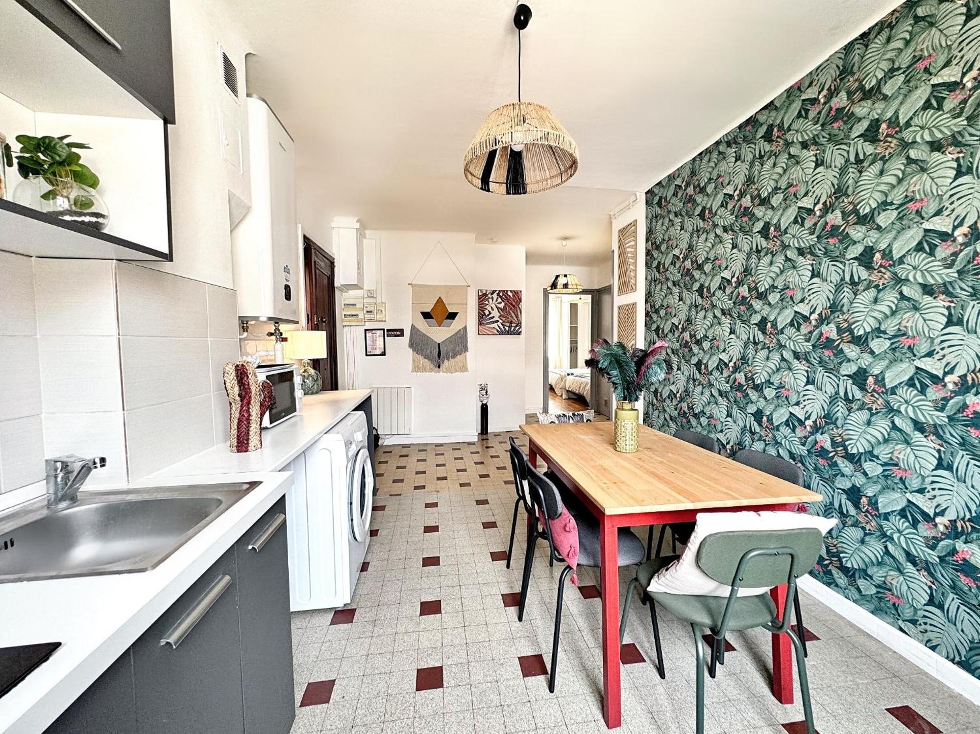 Suite Dounia Lyon Luaran gambar